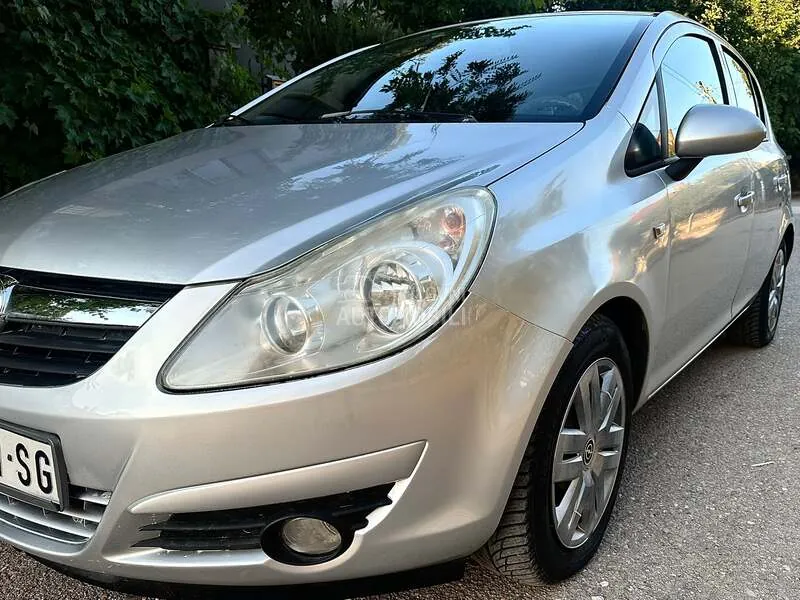 Opel Corsa D 2009 photo 2