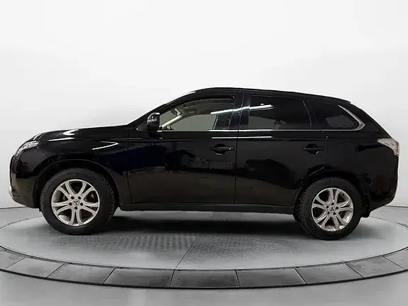 Mitsubishi Outlander 2013 photo 2