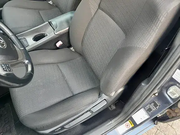 Toyota Avensis 2009 photo 4