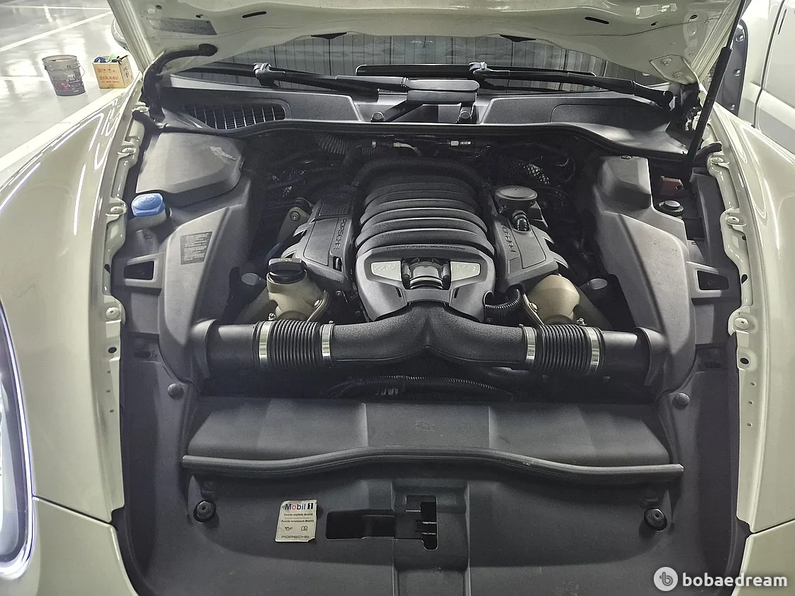 Porsche Cayenne 2012 photo 5