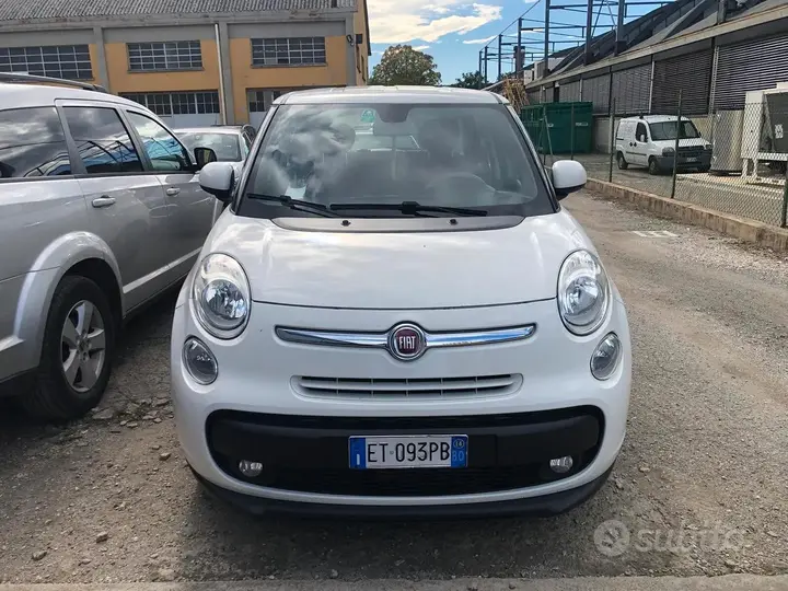 Fiat 500L 2014 photo 2
