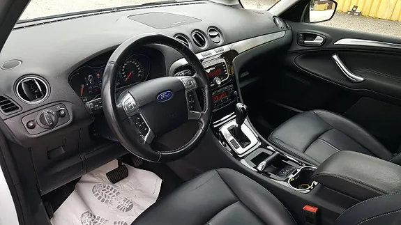Ford S-Max 2015 photo 5