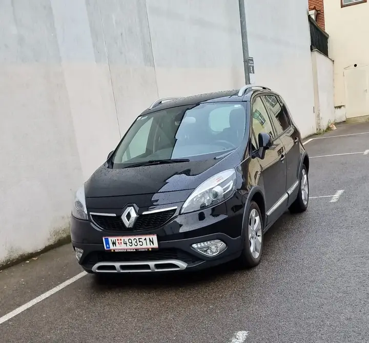 Renault Scénic 2013 photo 2