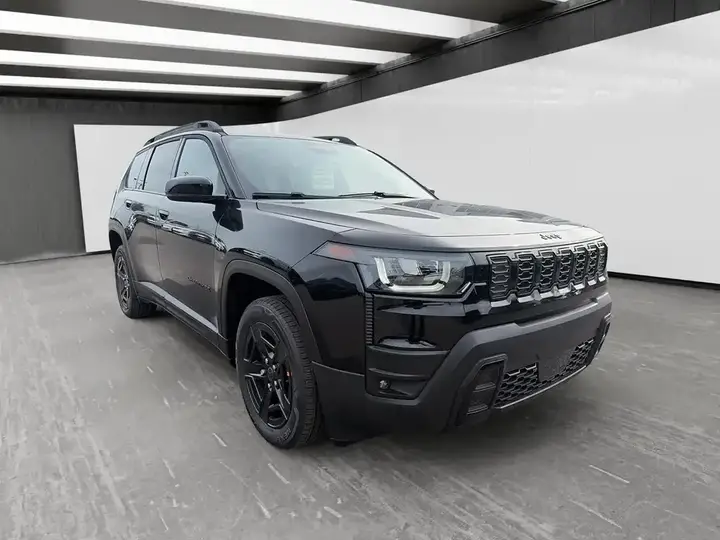 Jeep Cherokee 2026 photo 3