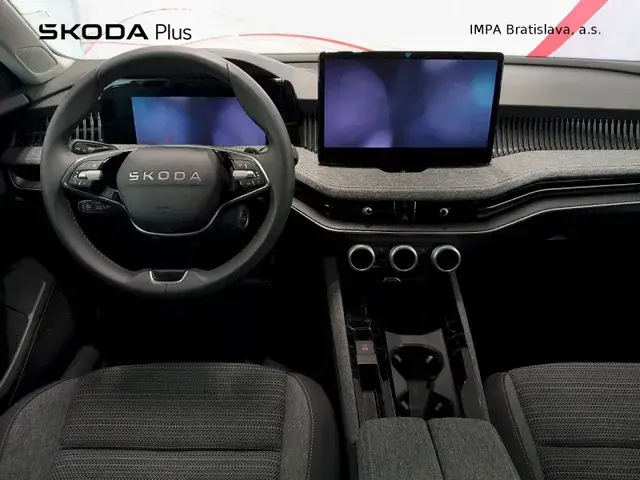 Skoda Superb 2025 photo 4