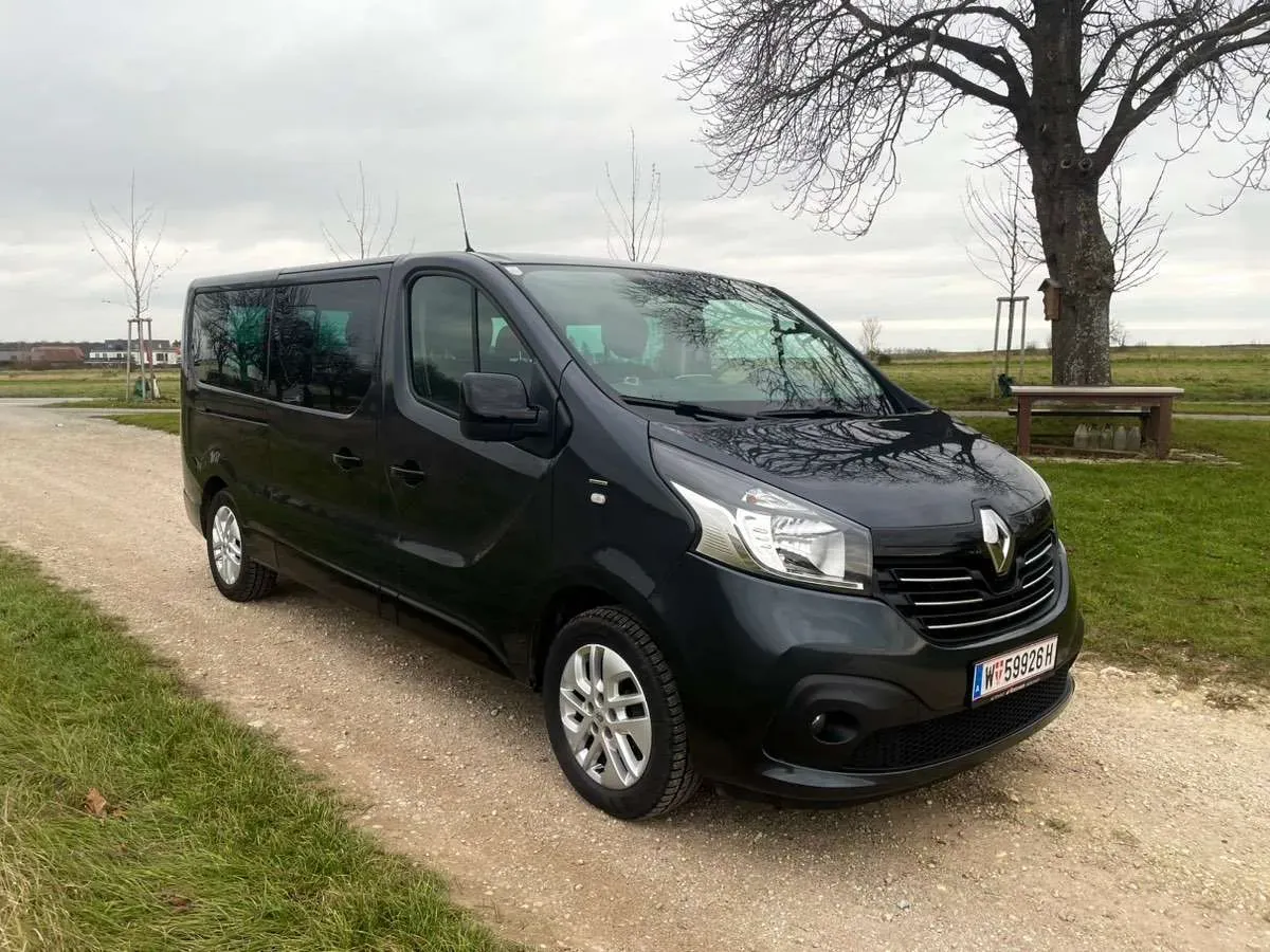 Renault Trafic 2018 photo 2