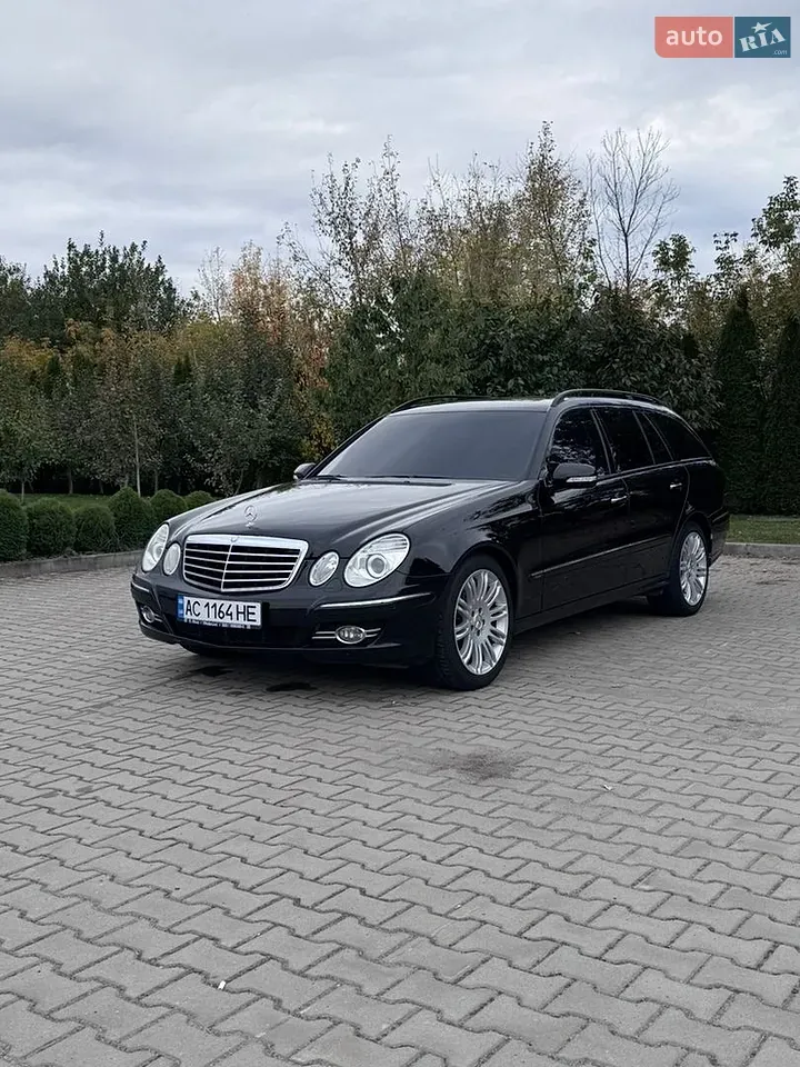 Mercedes-Benz E-Class 2009 photo 4