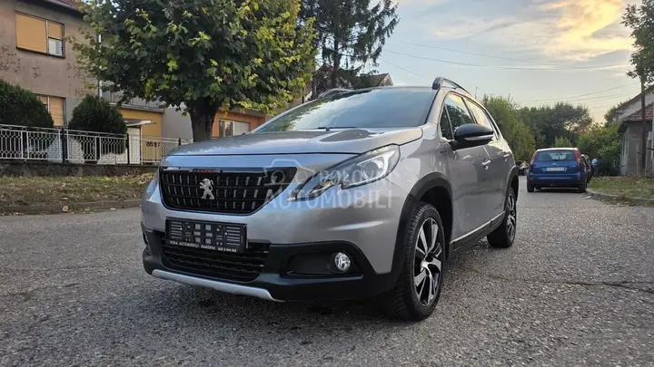Peugeot 2008 2016 photo 5