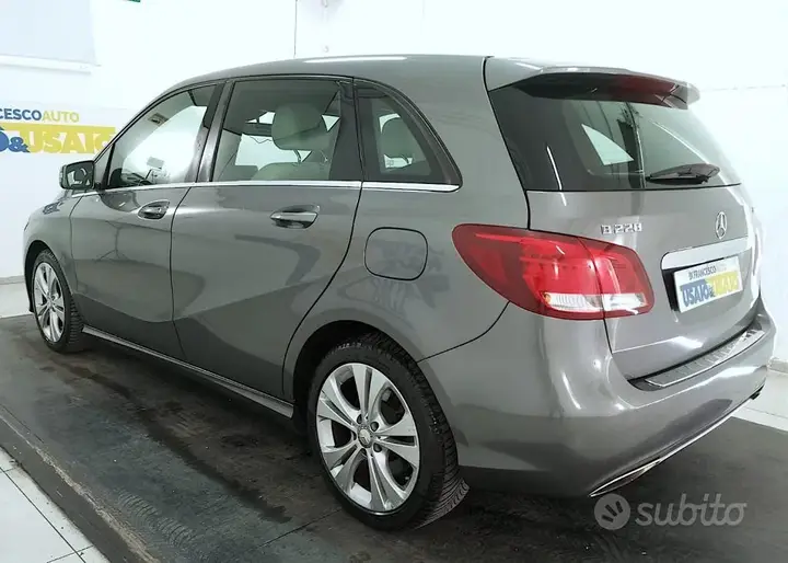 Mercedes-Benz B-Class 2015 photo 2