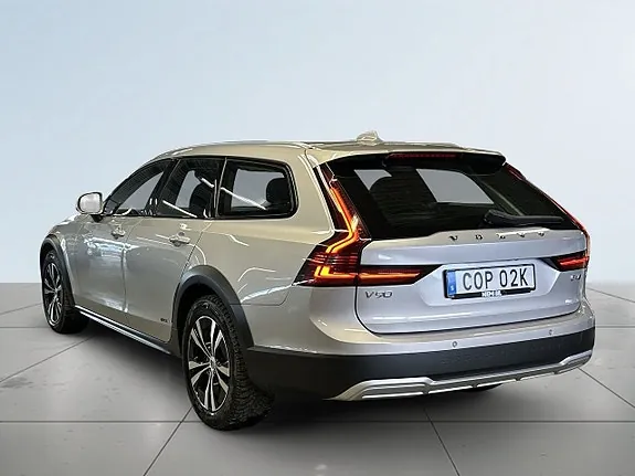 Volvo V90 Cross Country 2023 photo 5