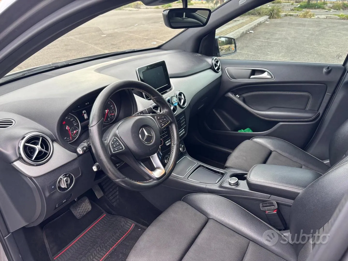Mercedes-Benz B-Class 2017 photo 4