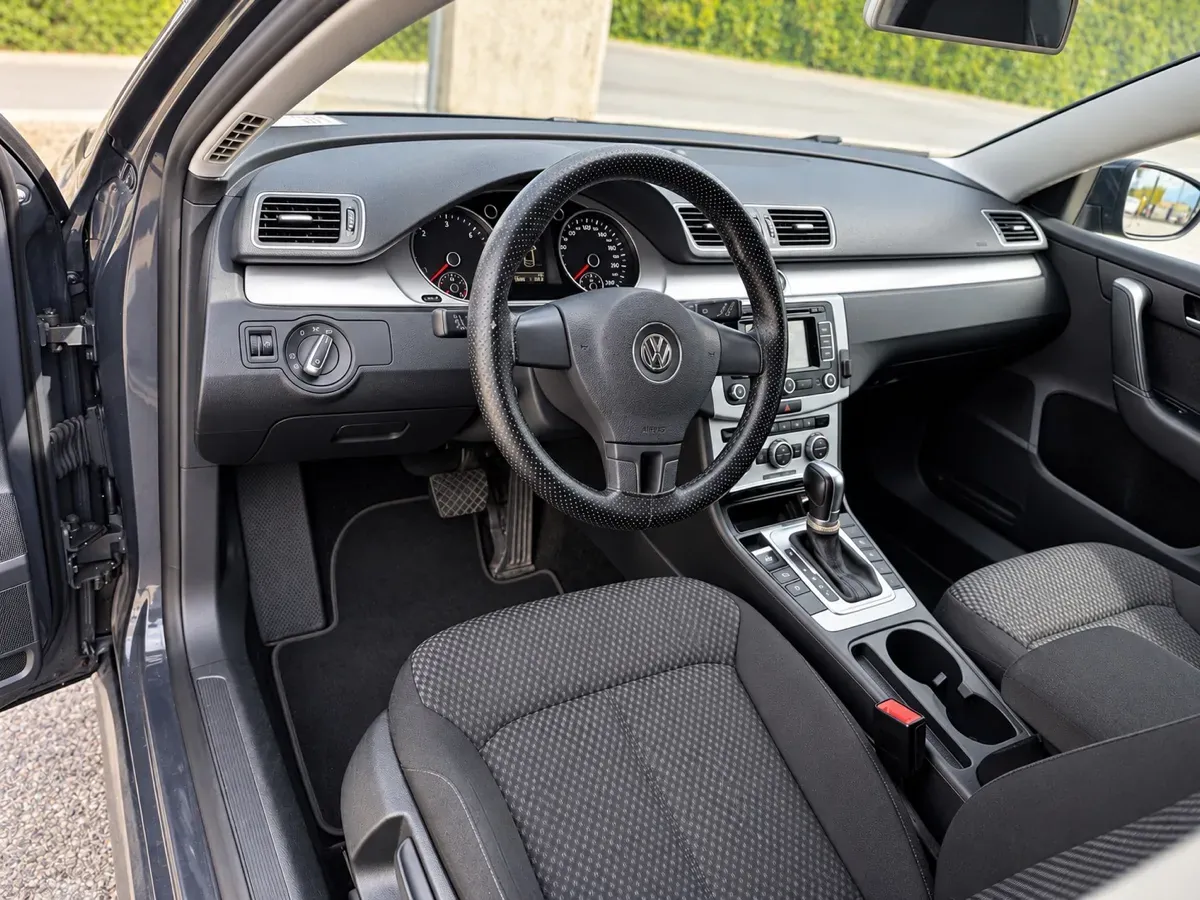 Volkswagen Passat 2014 photo 3