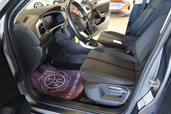 Volkswagen T-Roc 2023 photo 3