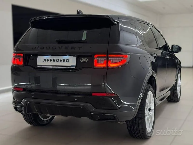 Land Rover Discovery Sport 2024 photo 2