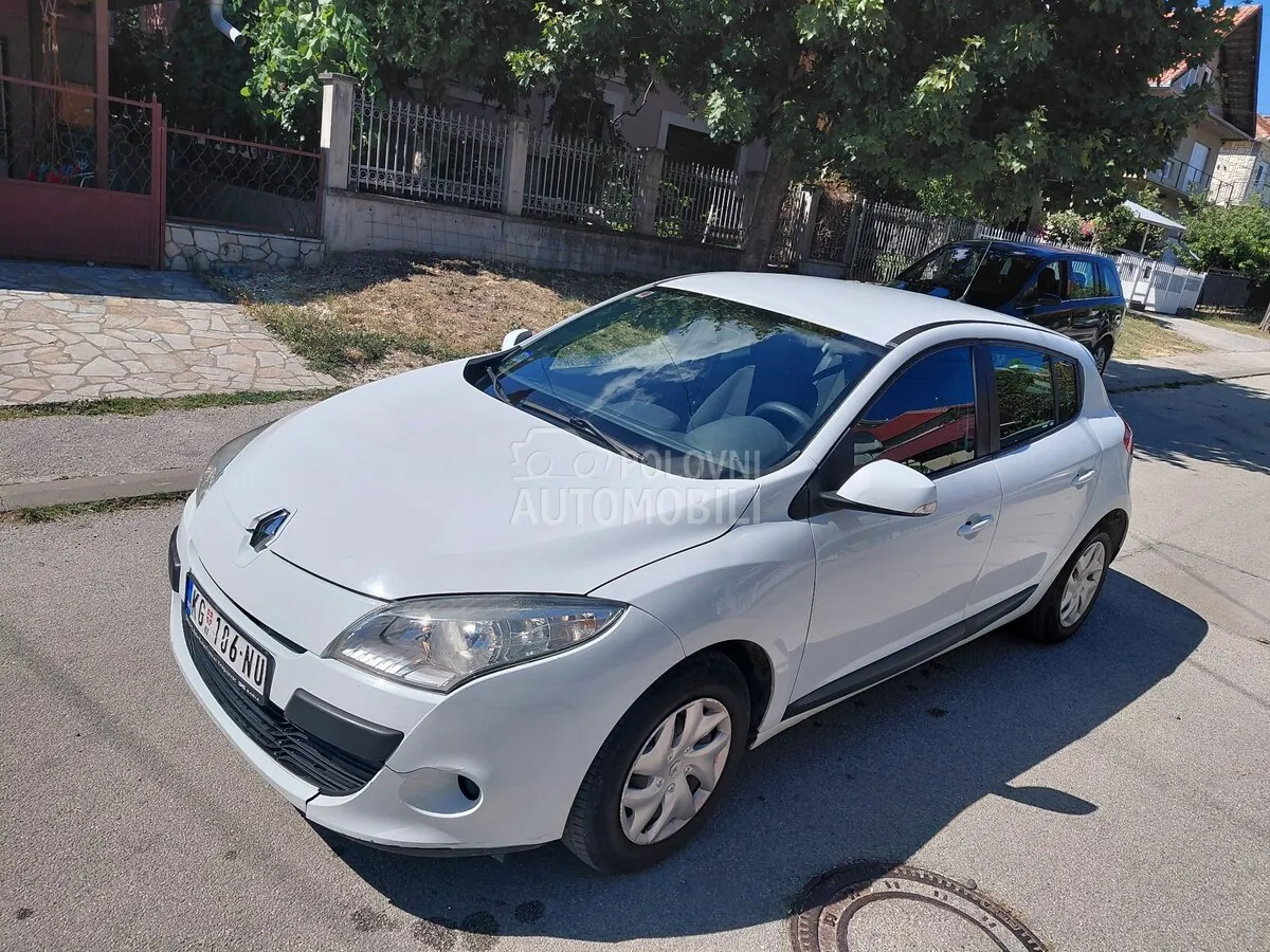 Renault Megane 2011 photo 3