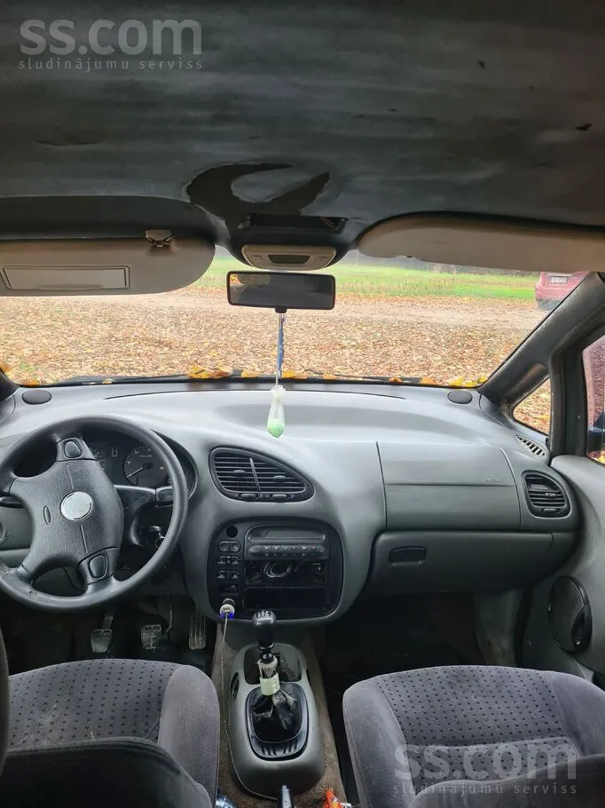 Volkswagen Sharan 1999 photo 2