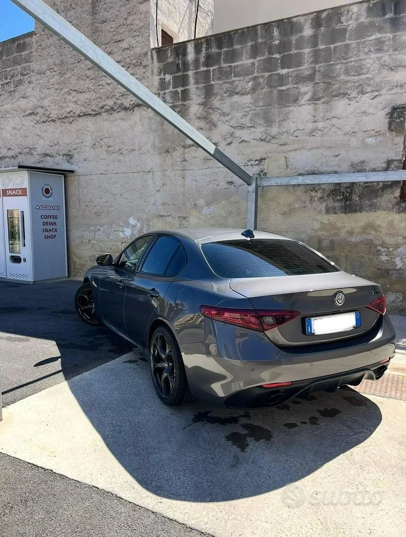 Alfa Romeo Giulia 2019 photo 3