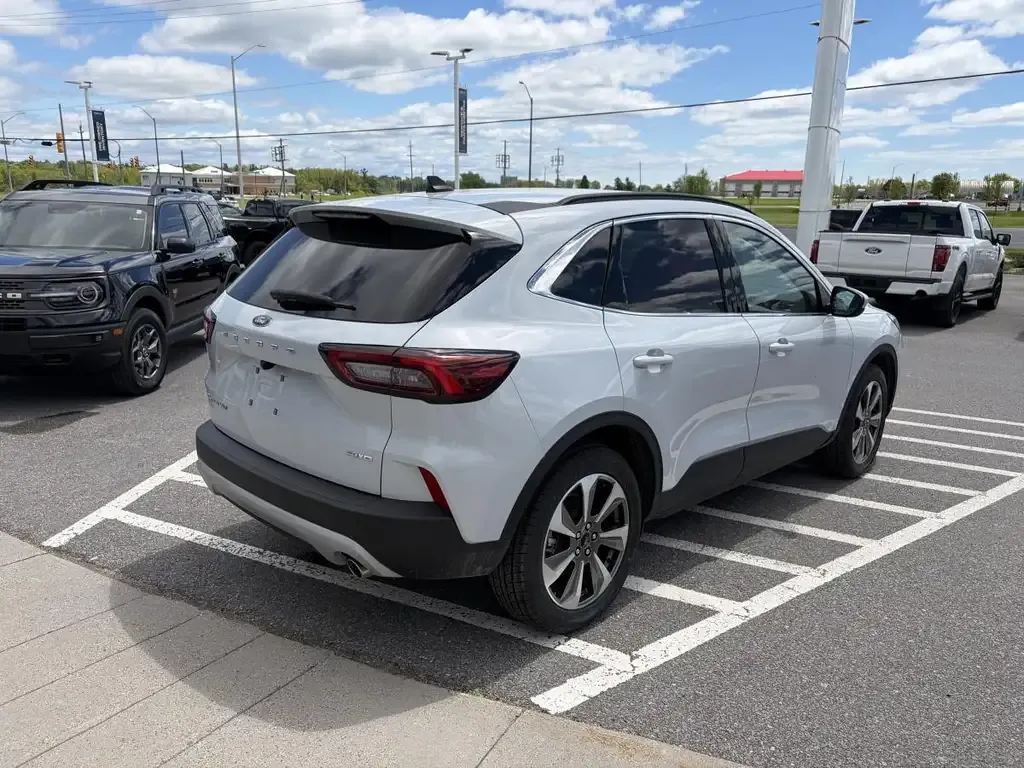 Ford Escape 2025 photo 5