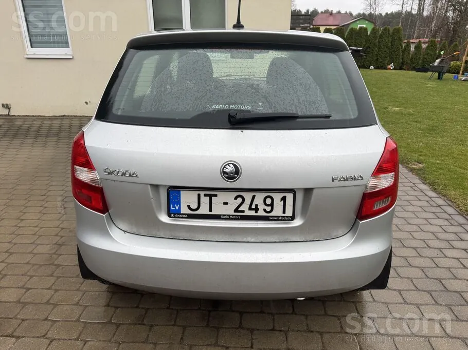 Skoda Fabia 2014 photo 5