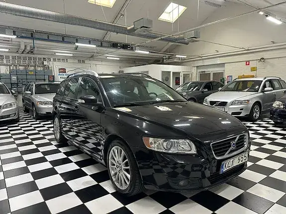 Volvo V50 2009 photo 2