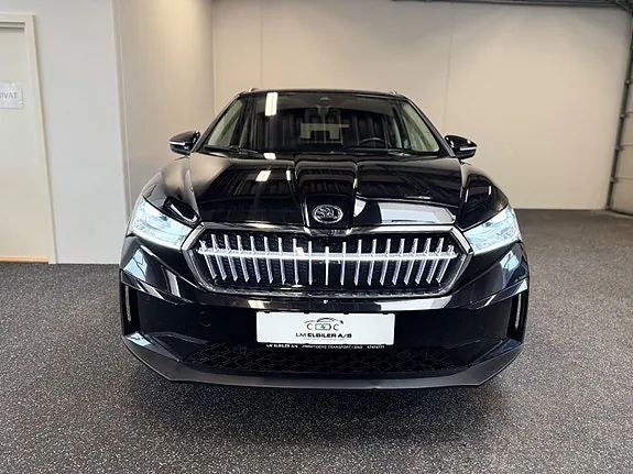 Skoda Enyaq 2023 photo 2