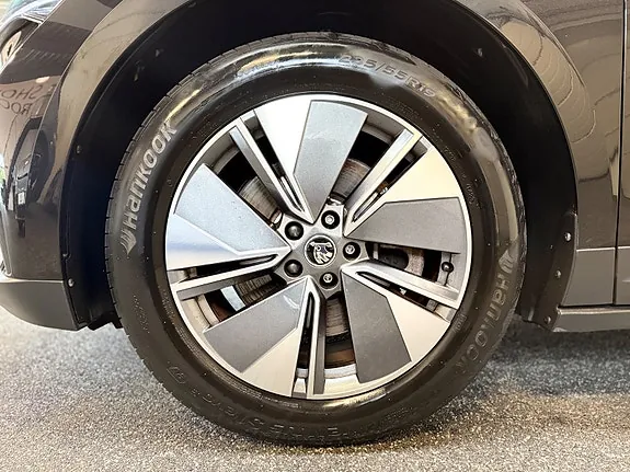 Skoda Enyaq 2023 photo 4