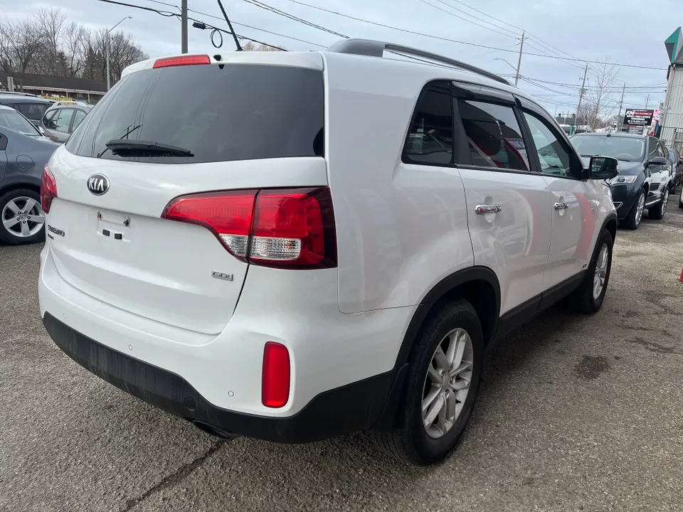 Kia Sorento 2015 photo 4