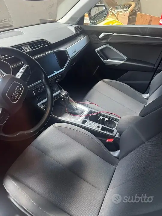 Audi Q3 2021 photo 3