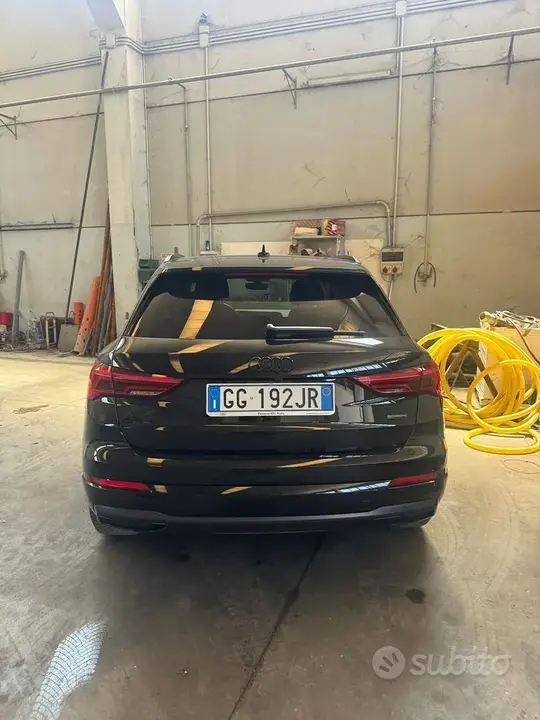 Audi Q3 2021 photo 2