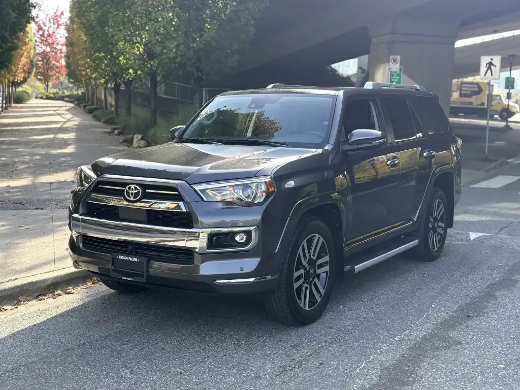 Toyota 4Runner 2023 photo 3