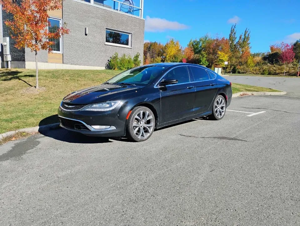 Chrysler 200C 2015 photo 4