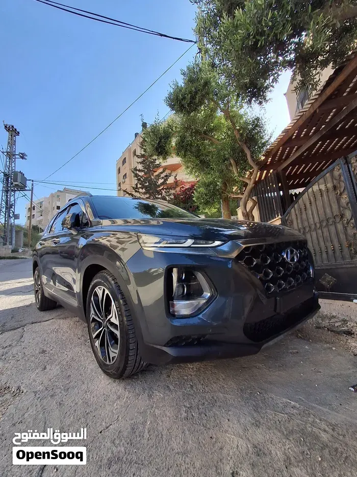Hyundai Santa Fe 2018 photo 3