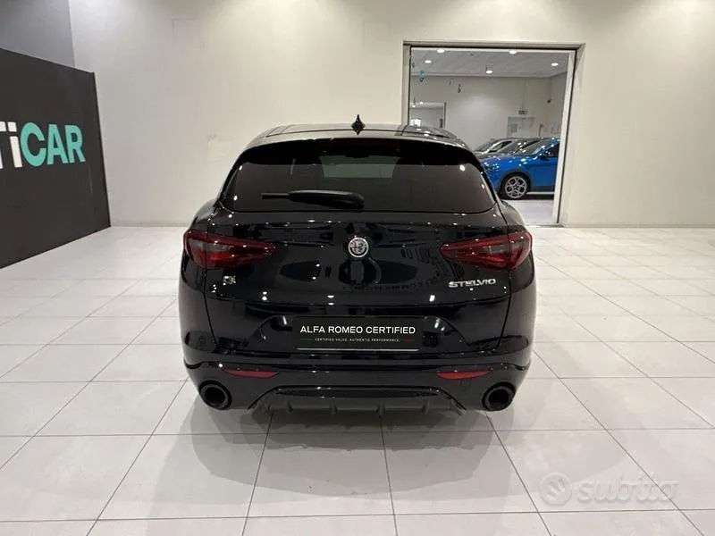 Alfa Romeo Stelvio 2023 photo 4