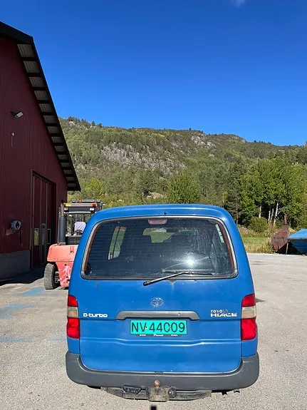 Toyota Hiace 1998 photo 3