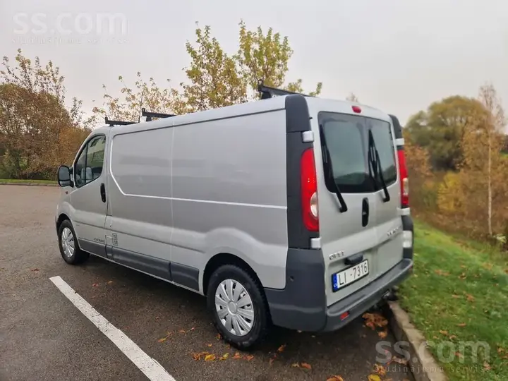 Opel Vivaro 2009 photo 5