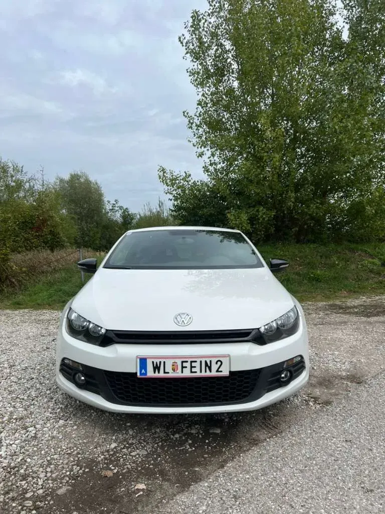 Volkswagen Scirocco 2009 photo 2