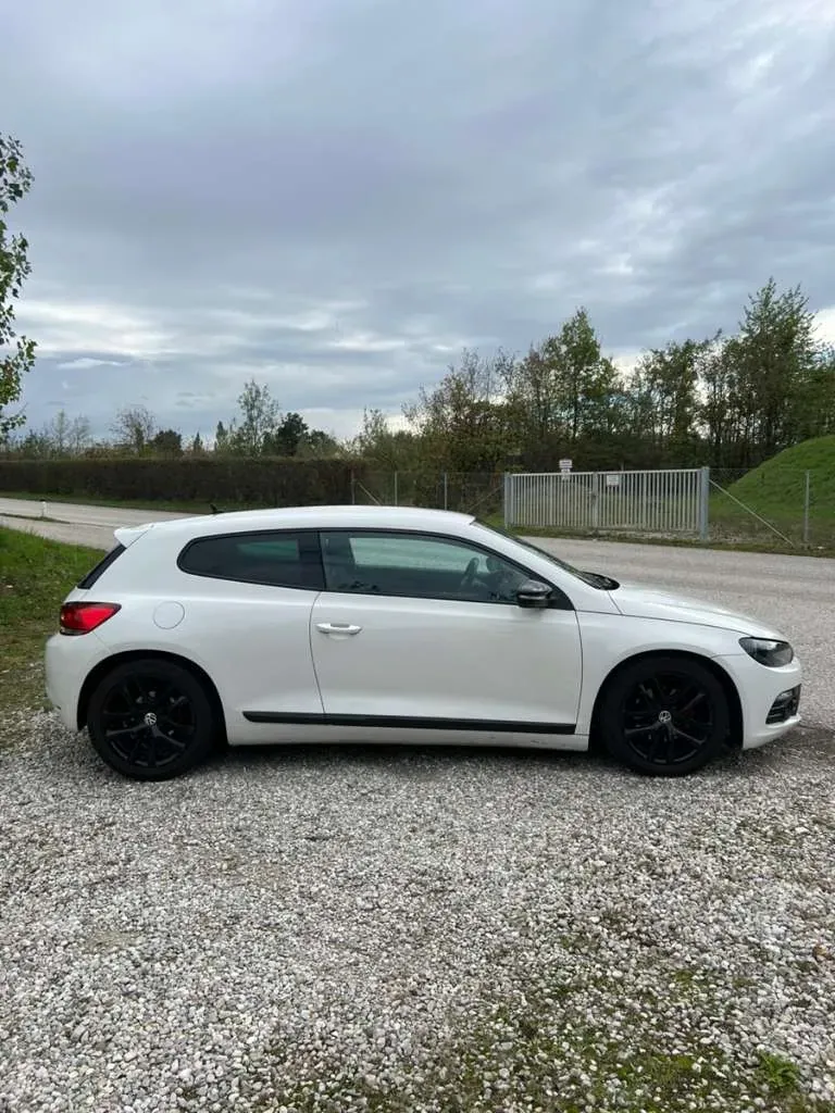 Volkswagen Scirocco 2009 photo 3