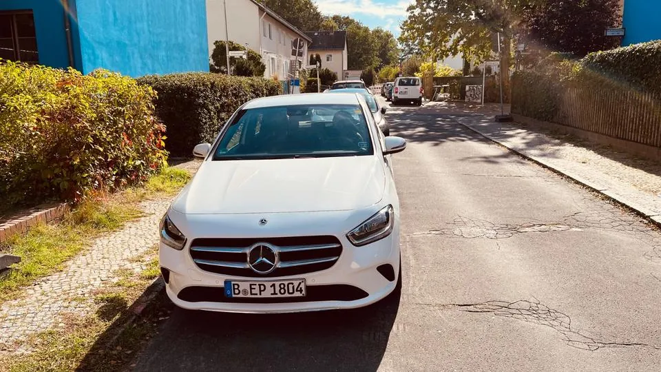 Mercedes-Benz B220