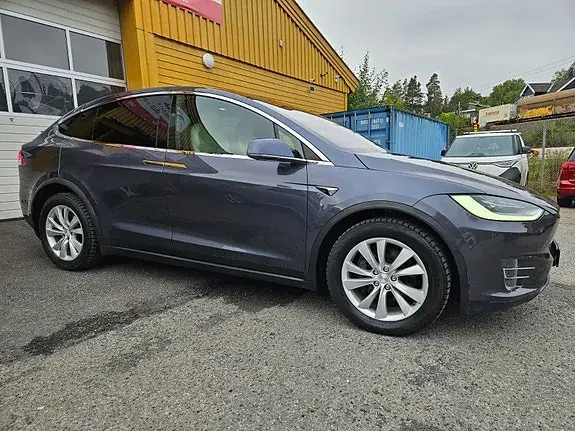 Tesla Model X 2020 photo 4