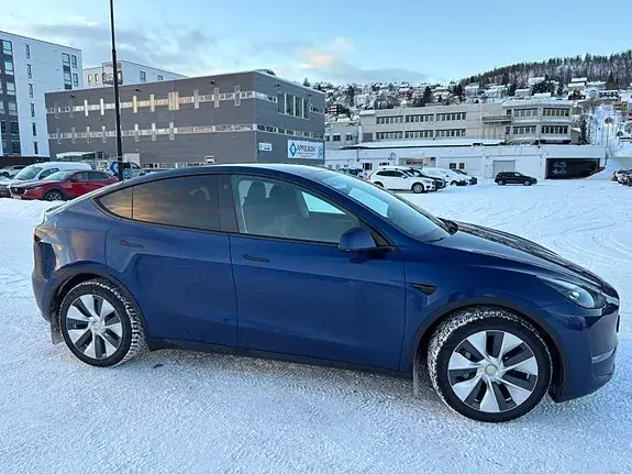 Tesla Model Y 2022 photo 4