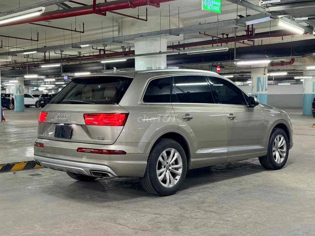 Audi Q7 2016 photo 3