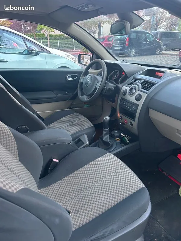 Renault Megane 2004 photo 3