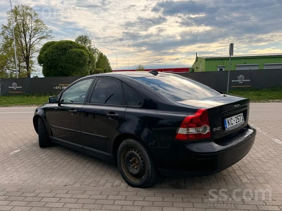 Volvo S40 2005 photo 2