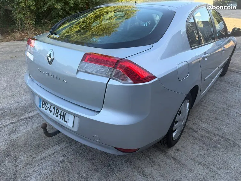 Renault Laguna 2008 photo 4