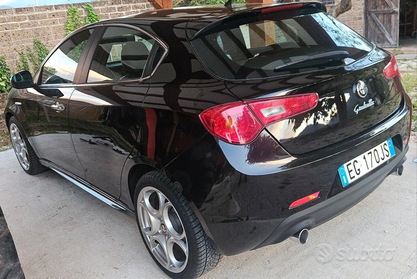 Alfa Romeo Giulietta 2011 photo 3