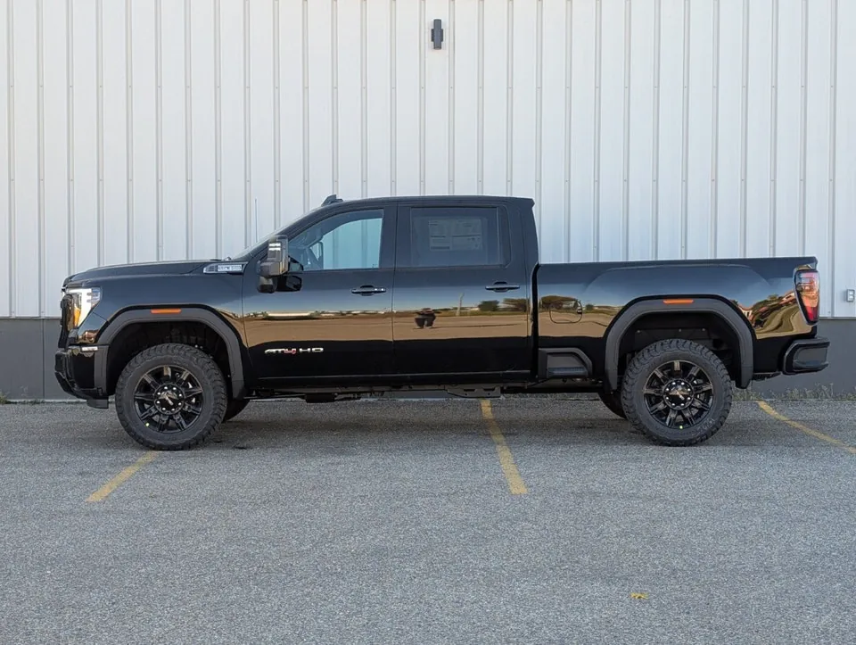GMC Sierra 2500Hd 2026 photo 5
