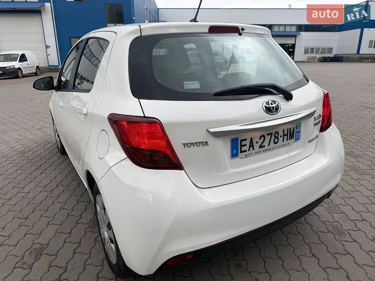 Toyota Yaris 2016 photo 5