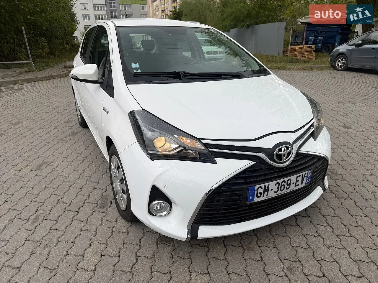 Toyota Yaris 2016 photo 2