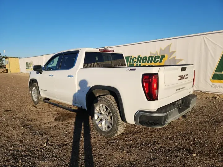 GMC Sierra 1500 2022 photo 2