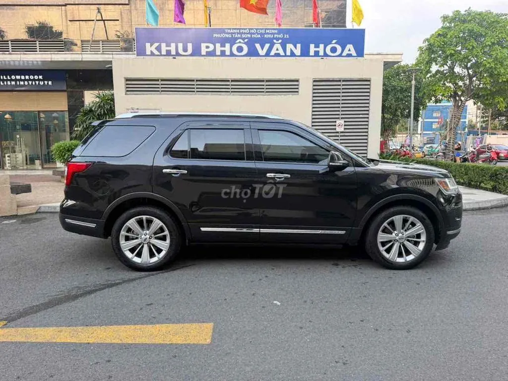 Ford Explorer 2019 photo 4